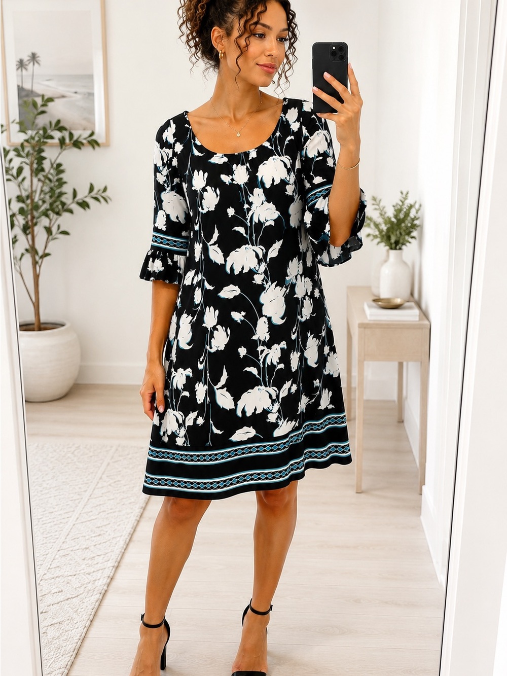 Ann Taylor LOFT Black & White Floral Bell Sleeve Shift Dress Size 4